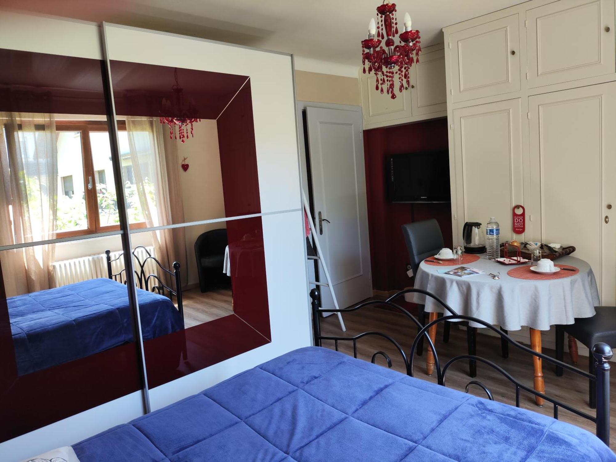 Colmar "Room" Chambre Privee Chez L'Habitant,Parking Voiture Devant La Maison,Garage Moto Et Velo,Petit Dejeuner Εξωτερικό φωτογραφία